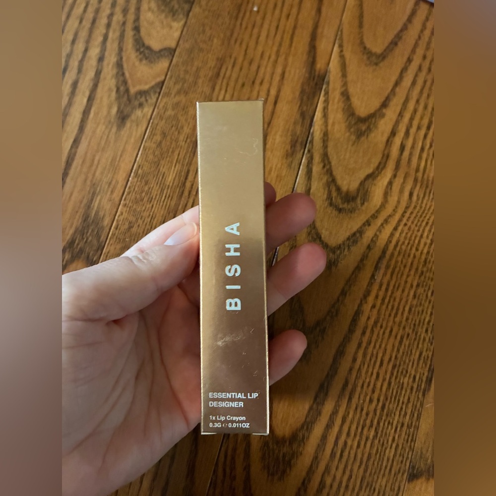 Bisha Essential Lip Designer 0.3g lip crayon in BROOKLYN